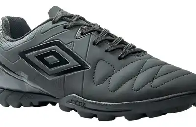 Foto da Chuteira Umbro Attak Eternal