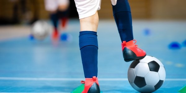 Chuteiras de Futsal com melhor custo benefício em 2024